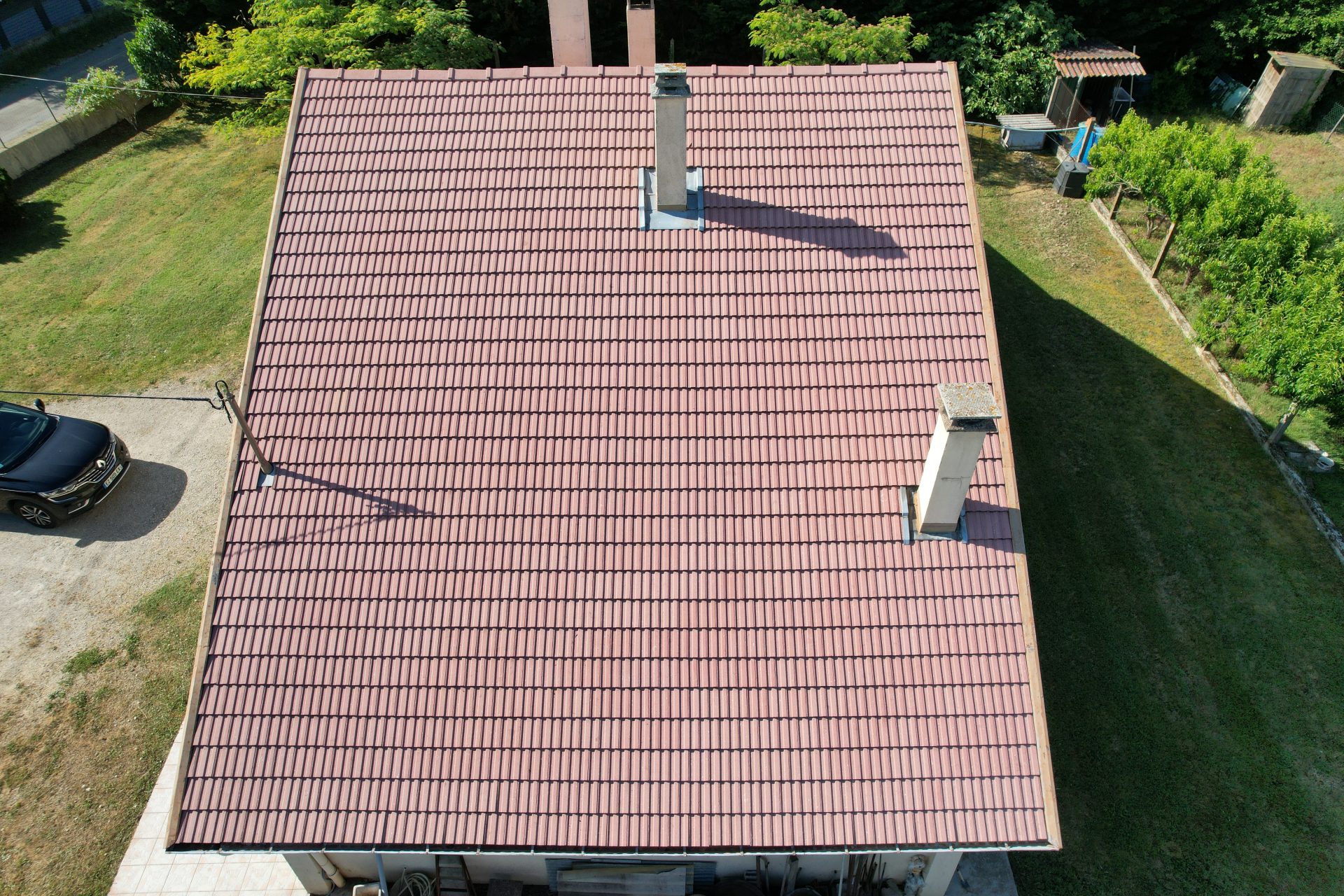 Nettoyage de toiture à Beaurepaire avec traitement hydrofuge